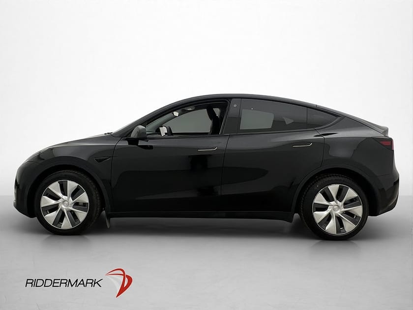 Bild 5 av Tesla Model Y Long Range AWD 514hk Värmepump Pano Drag