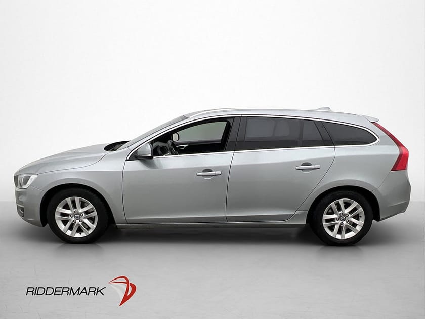 Bild 4 av Volvo V60 T6 AWD Polestar 329hk Taklucka Keyless Läder Värm