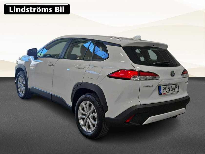 Bild 4 av Toyota Corolla Cross Hybrid AWD-i ACTIVE PLUS 2,0 197 hk Delbart drag