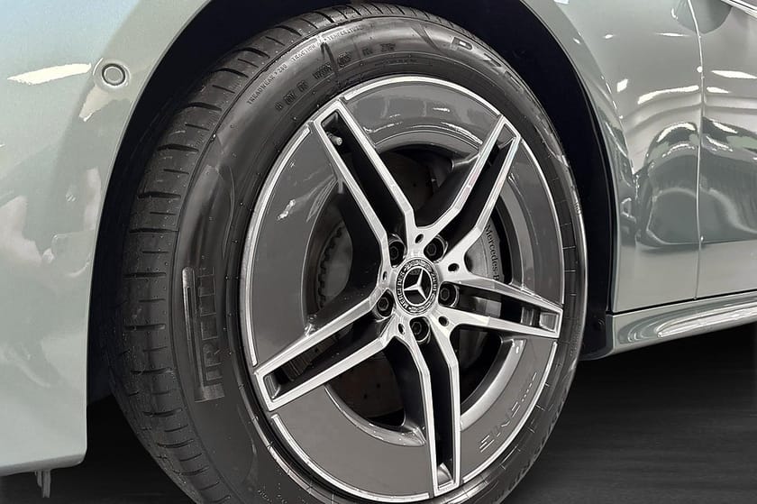 Bild 5 av Mercedes-Benz E 300 e
