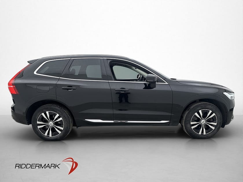 Bild 4 av Volvo XC60 T6 350hk AWD Core Värmare Pano Kamera Drag
