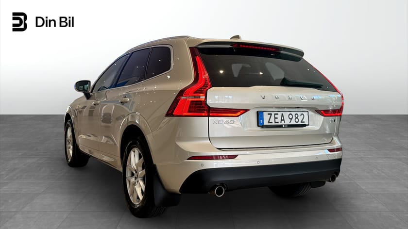 Bild 3 av Volvo XC60 T5 AWD  Panorama/El-stolar/Drag