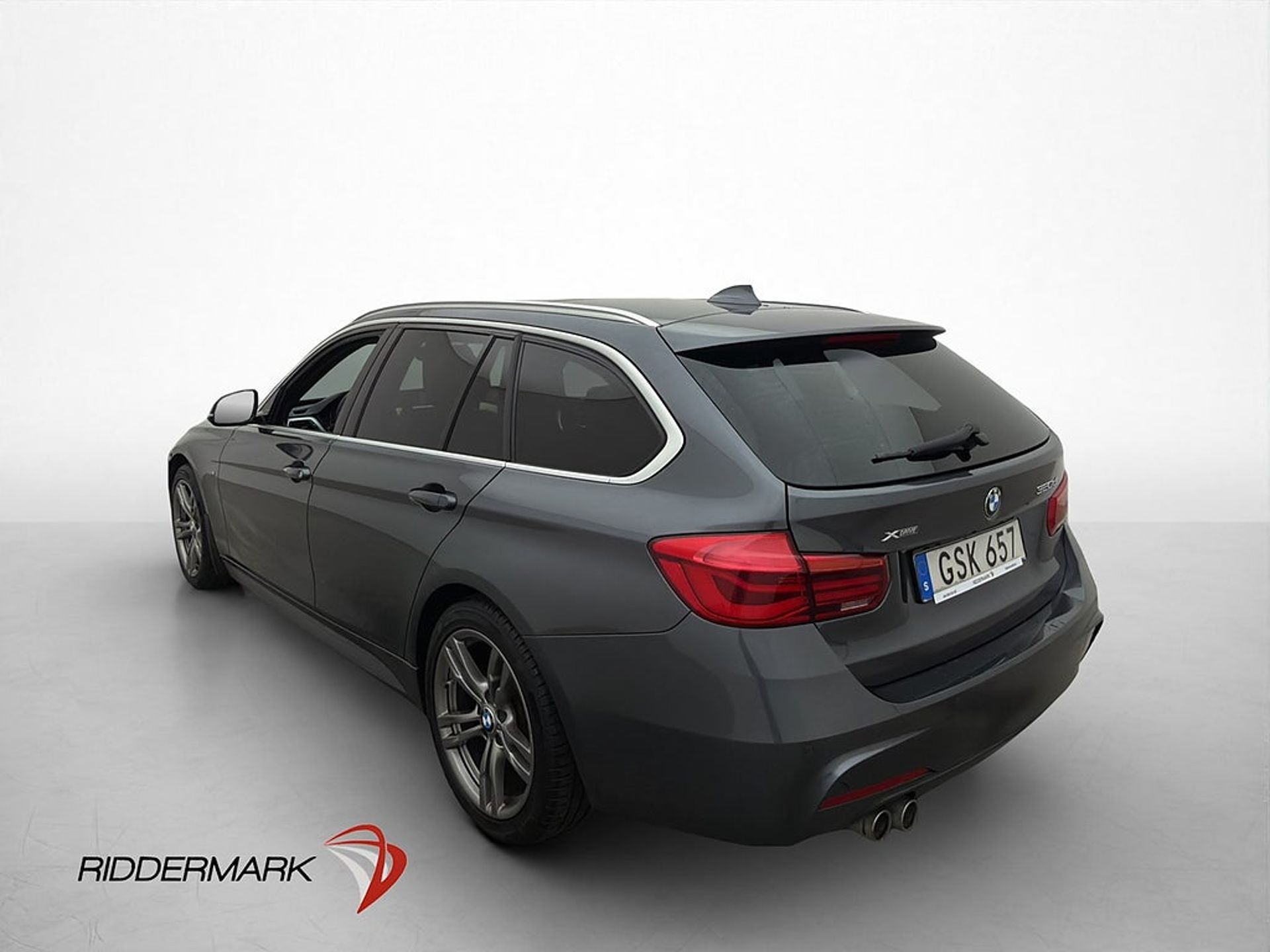 BMW 320 2016, photo 6/37