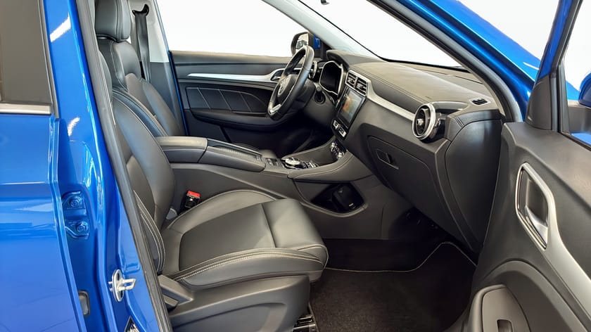 Bild 3 av MG ZS EV LHD LUXUARY / PANO / 15 000kr LADDKORT /