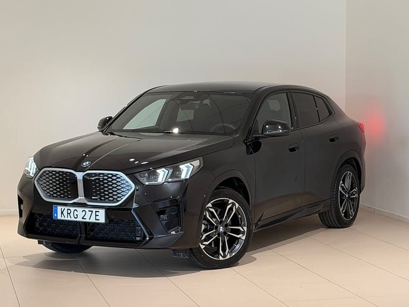 Bild 1 av BMW iX2 xDrive30 xDrive 30, M-Sport, Drag, Värmare,Adpt Farthållare,Navi