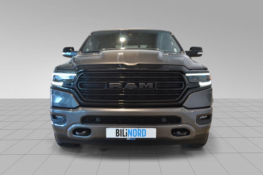 Bilde 3 av RAM 1500 Dobbelcab LIMITED /Panorama/Luft/Headup/3seter/Vinterhjul