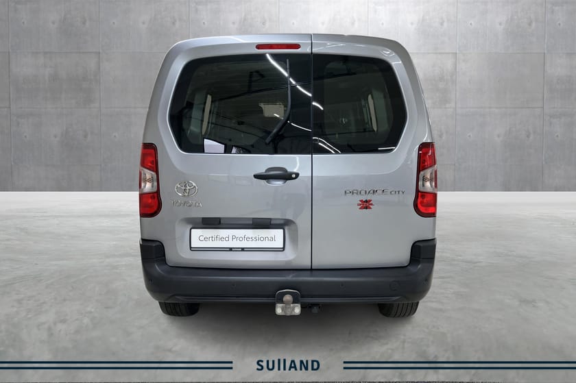 Bilde 4 av Toyota ProAce City 1.5D 130hk, 4X4, Lang (L2) 2 skyvedører - Comfort