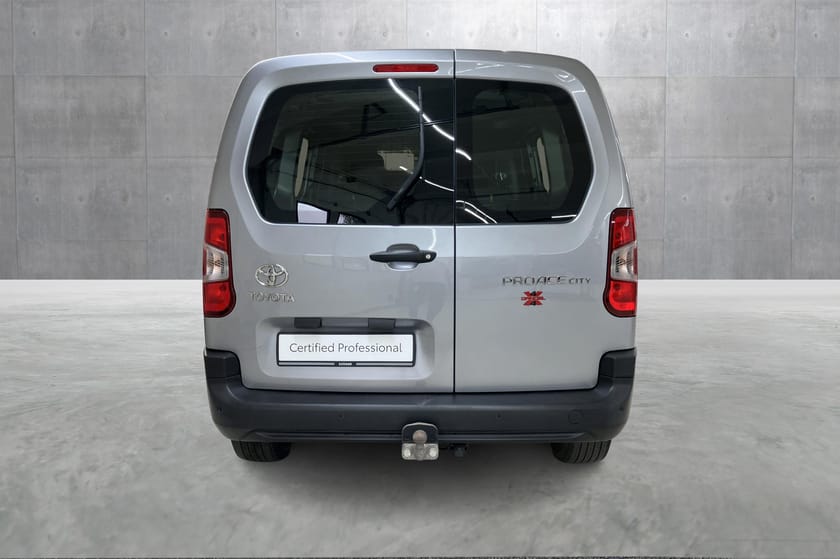 Bilde 4 av Toyota ProAce City 1.5D 130hk, 4X4, Lang (L2) 2 skyvedører - Comfort