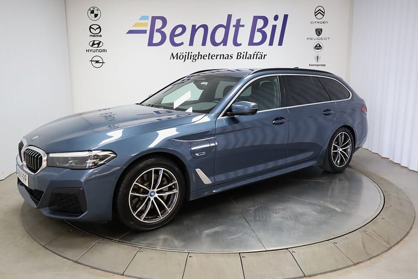 Bild 4 av BMW 530e xDrive Touring M Sport / Aktiv Farthållare