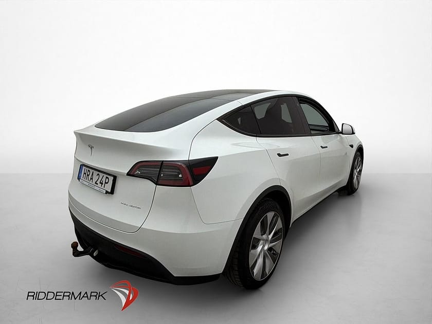 Bild 5 av Tesla Model Y Long Range AWD Dragkrok Autopilot MOMS