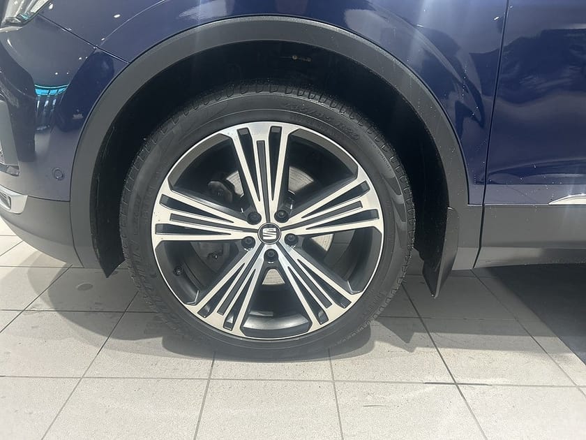 Bild 4 av SEAT Tarraco 7-seater 2.0 TSI 190hk 4M 7-SITS 360-Kamera|Drag|Panorama