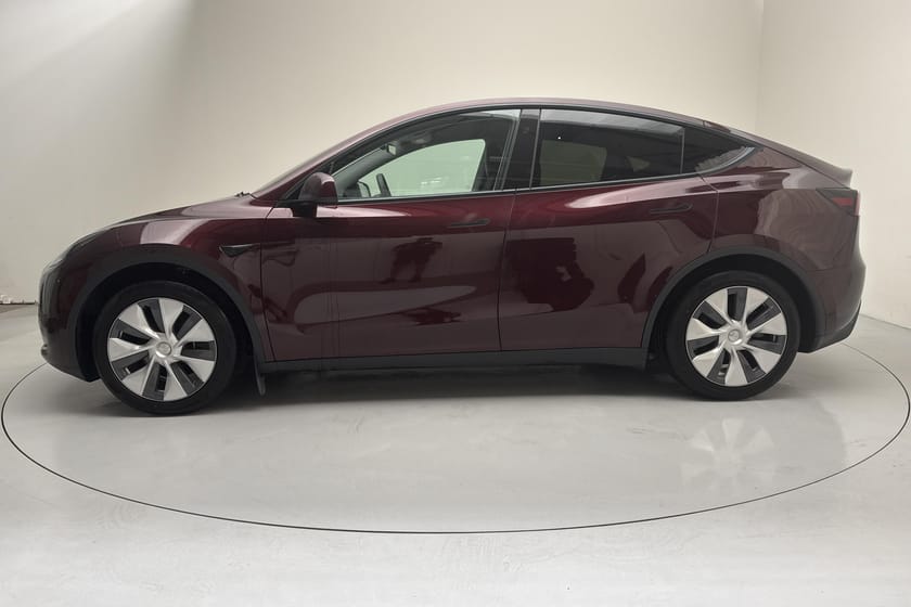 Bild 2 av Tesla Model Y Standard Range RWD