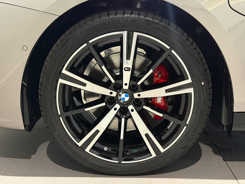 Bild 5 av BMW 530e xDrive Touring M Sport Pro Innovation Drag B&W Panorama