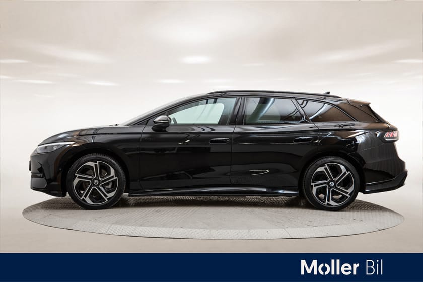 Bilde 2 av Volkswagen ID.7 GTX Tourer