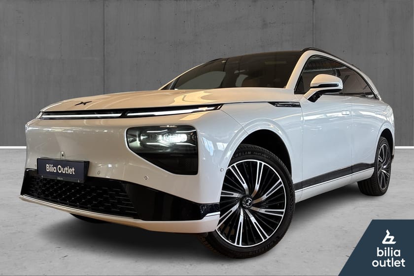 Bilde 1 av XPENG G9 Performance Premium 551hk Luftfjæring, Massasje, SoftC