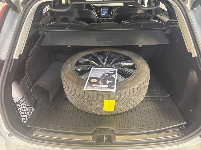 Bild 4 av Volvo XC60 Recharge T6 II Plus Dark Edition.