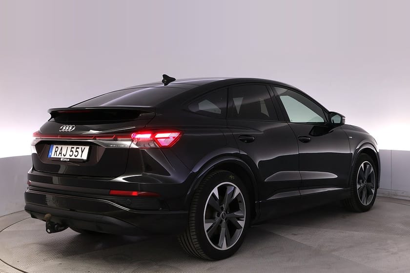 Bild 5 av Audi Q4 40 Sportback e-tron S-line Kamera HUD Navi Drag