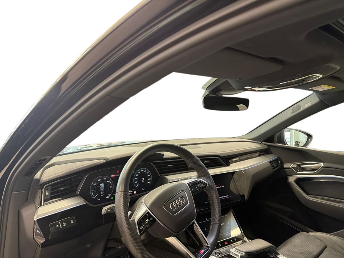 Audi Audi Q8 55 e-tron quattro — bild 10