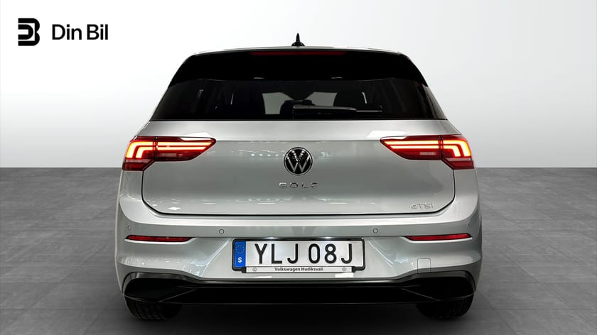 Bild 5 av Volkswagen Golf eTSI 150hk Parkerngsvärmare/Backkamrea