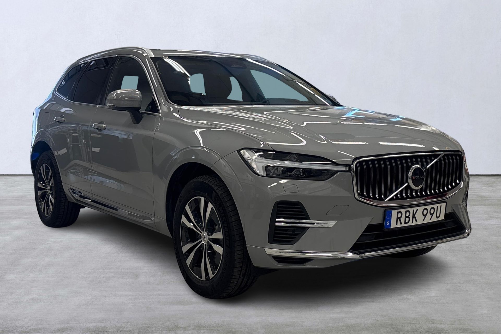 Volvo XC60 T6 Core Special Edition 2025, bild 6/22