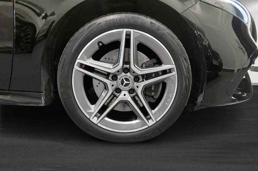 Bild 5 av Mercedes-Benz A 250 e AMG Line Advanced Plus