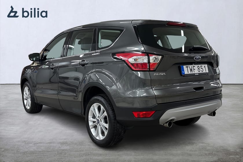 Bild 2 av Ford Kuga 1.5 150 Titanium/Backkamera/Vinterhjul
