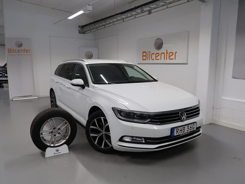 Bild 1 av Volkswagen Passat Sportscombi 2.0 TDI V-Däck ingår Drag-Navi-Kamera-Värmare-CarPlay-R