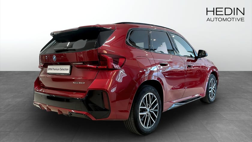Bild 2 av BMW X1 xDrive25e M Sport Drag Driving Assistant Plus