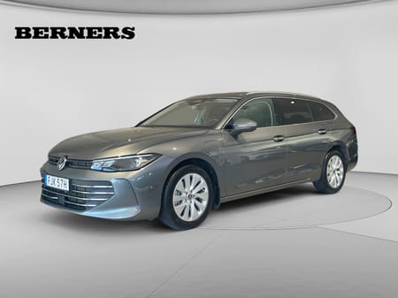 Volkswagen Passat Variant eHybrid 1.5 TSI OPF DSG 272 hk/Drag/Värmare