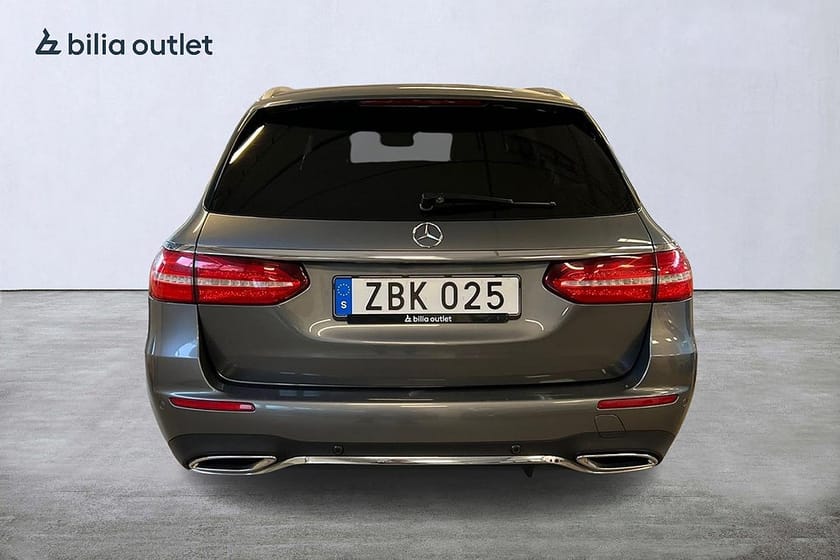Bild 4 av Mercedes-Benz E 220 T d 9G-Tronic AMG Line Panorama Dragkrok Navigation