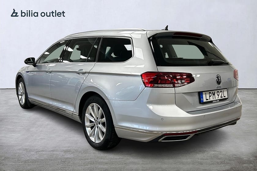 Bild 3 av Volkswagen Passat Sportscombi GTE 1.4 TSI Nyservad B-kamera Drag Navi