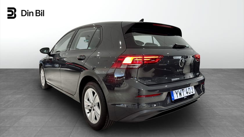 Bild 3 av Volkswagen Golf eTSI110 DSG Navigation/P-sensorer