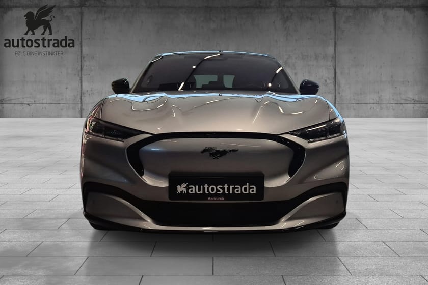 Bilde 2 av Ford Mustang Mach-E Standard Range AWD /Panorama/ACC/B&O/360/19"/Ny service