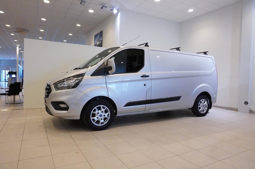 Bild 3 av Ford Transit Custom 300 2,0 Ecoblue Selectshift 130 hk Leasbar 3-Sits Dragkrok