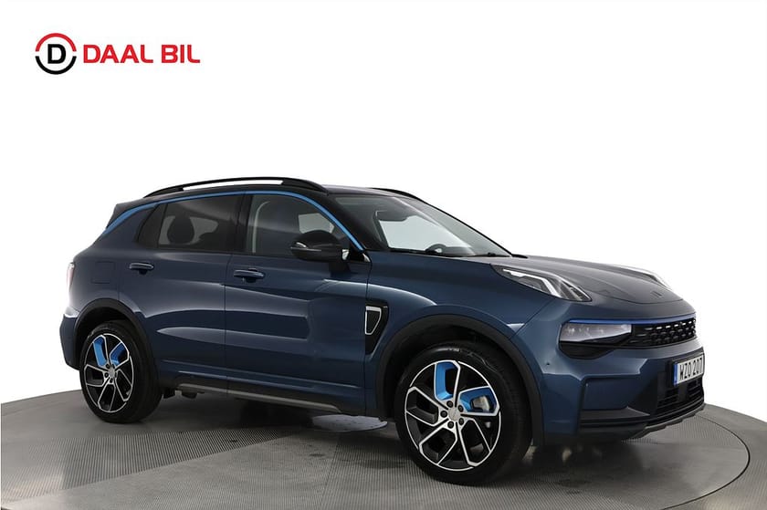 Bild 4 av Lynk & Co 01 PHEV DCT 261HK 17,6kWh INFINITY® PANORAMA 3D-VIEW NFC