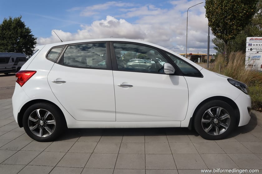 Bild 4 av Hyundai ix20 1.6 blue 125hk Aut Svensksåld Backkamera Dragkrok