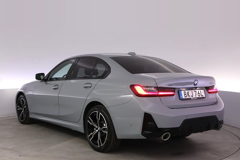Bild 4 av BMW 330e xDrive Sedan M Sport Kamera Drag Navi BSM Adap.Fart