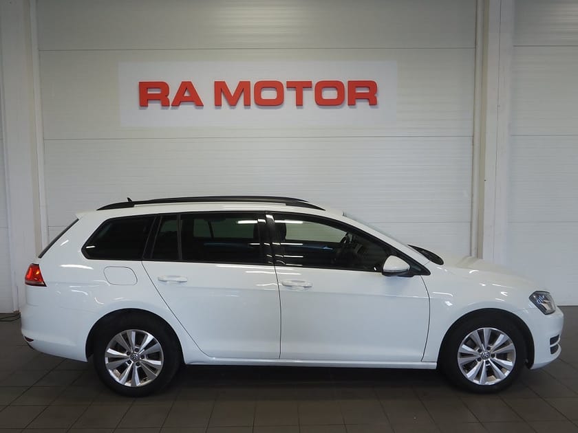 Bild 4 av Volkswagen Golf Sportscombi 1.6 TDI 4Motion Dragkrok Kamera D-Värm