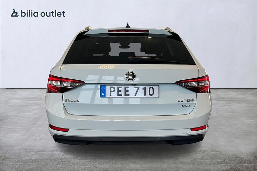 Bild 5 av Škoda Superb Kombi Skoda 2.0 TDI 4x4 L&K 190hk / Drag Värmare CANTON Kamera