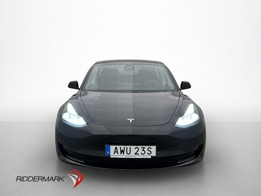 Bild 3 av Tesla Model 3 Standard Range Plus Dragkrok Autopilot Pano