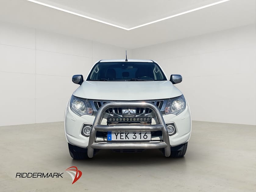 Bild 5 av Mitsubishi L200 Dubbelhytt 2.4 4WD Business Dragkrok Skinn Kamera MOMS