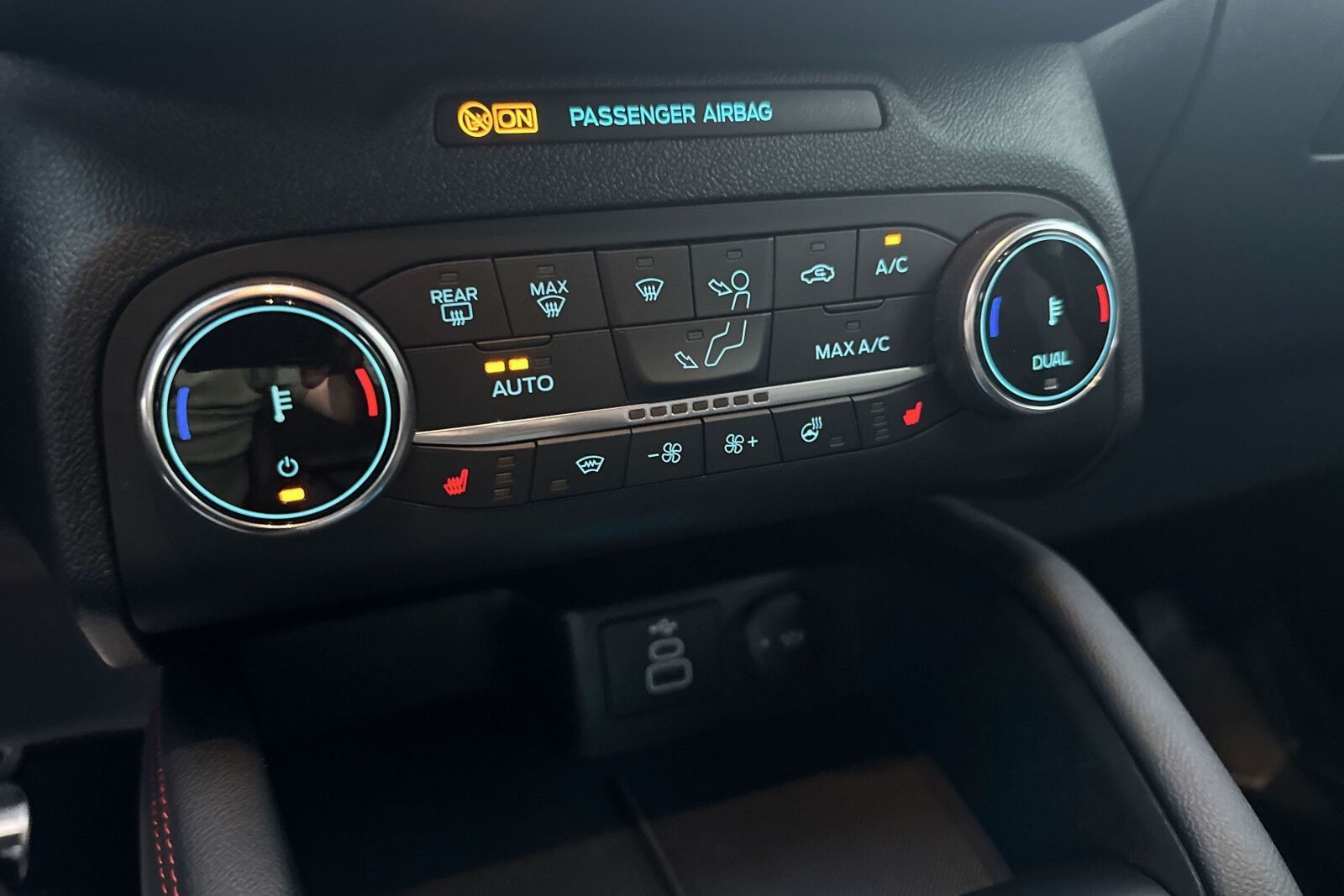 Ford Kuga Plug-In Hybrid bilde 14