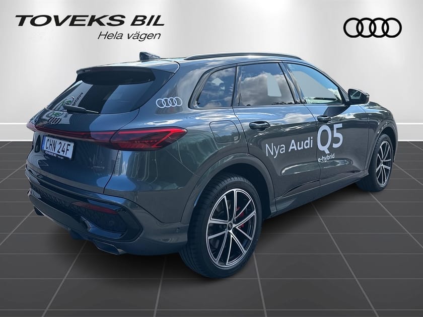 Bild 3 av Audi Q5 e-hybrid quattro SUV S LINE 367HK