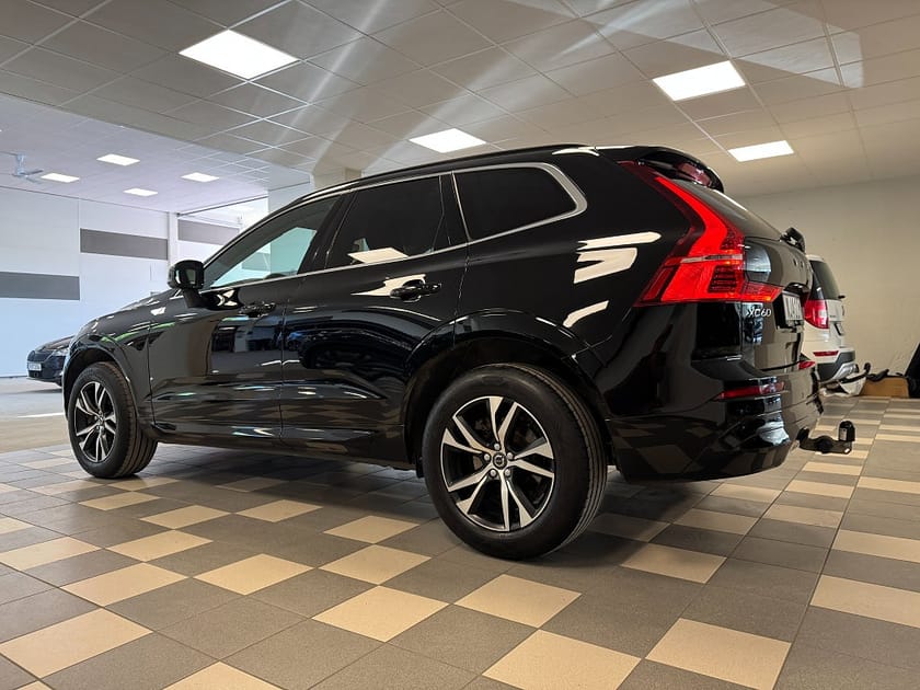 Bild 5 av Volvo XC60 B4 AWD Diesel Core B-kamera Navi Drag Google 197Hk