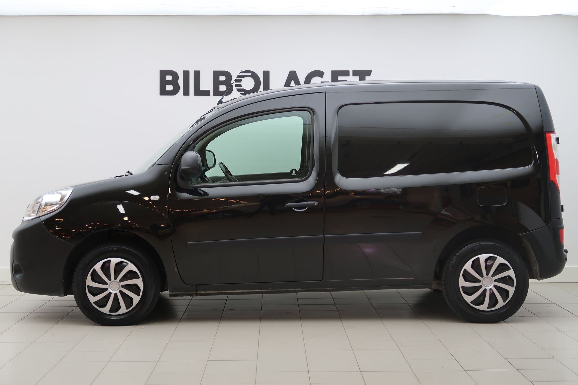 Nissan NV250 2.0t 1.5 dCi 95hk 2021, bild 2/10