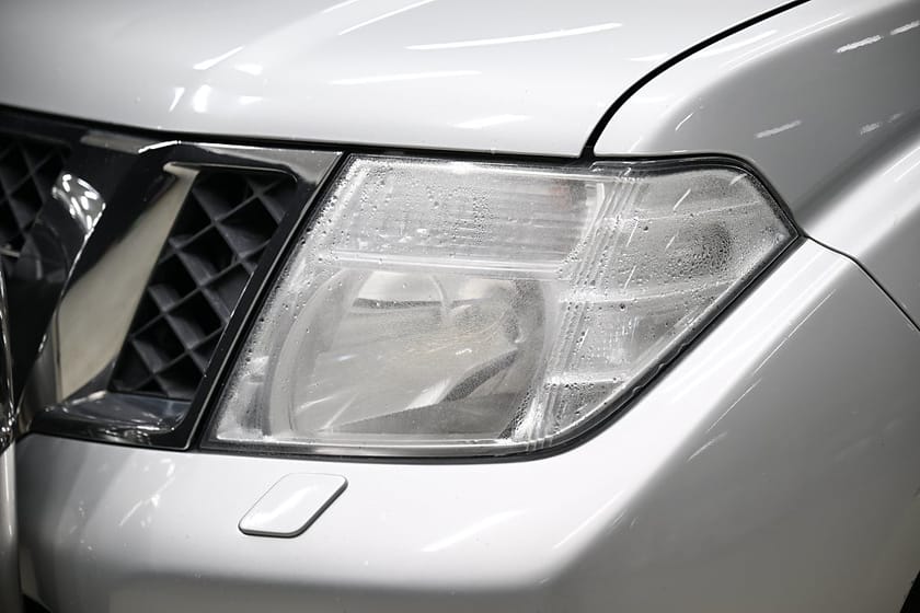 Bild 3 av Nissan Navara Dubbelhytt 2.5 dCi 4x4 190HK Automat|Drag|Värmare|Reparationsobjek