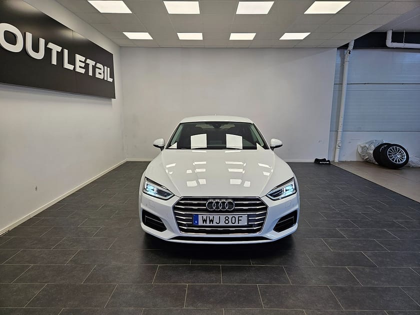 Bild 4 av Audi A5 Sportback S Tronic Proline Värmare Drag PDC