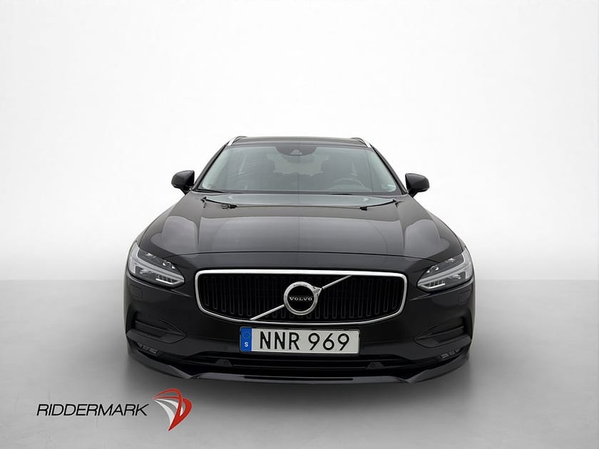 Bild 2 av Volvo V90 D4 Momentum VoC Värmare Drag CarPlay Två-Brukare