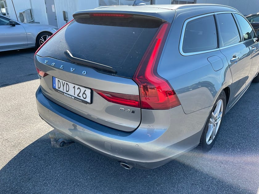 Bild 3 av Volvo V90 AWD D3 150HK 4x4 Momentum