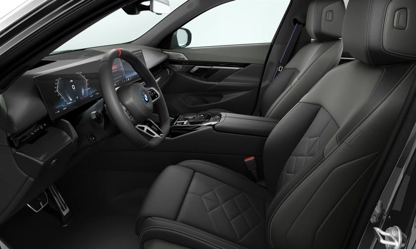 Bild 2 av BMW i5 M60 xDrive Sedan M Sport Pro DA Pro B W Pano Drag